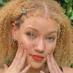 Madylin Albright image 2