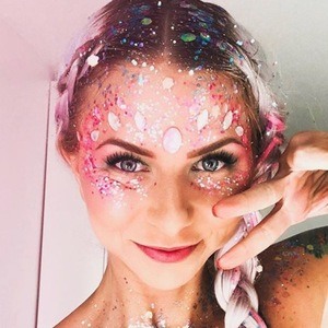 Mae Elizabeth Gurene, 36 (Blogger)