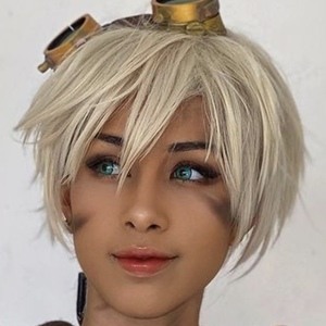 Magic Phyra, 31 (Cosplayer)