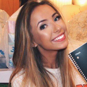 Magnoliaax33, 28 (YouTube Star)