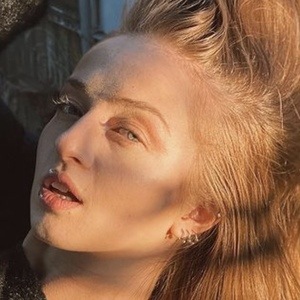 Mai Ko, 27 (TikTok明星)