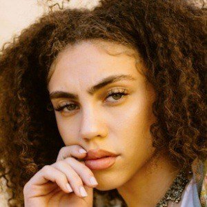 Makayla London, 29 (Model)