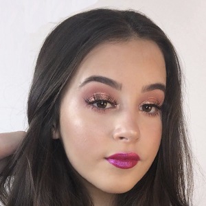 Makeupbae.jeanie, 21 (Instagram Star)
