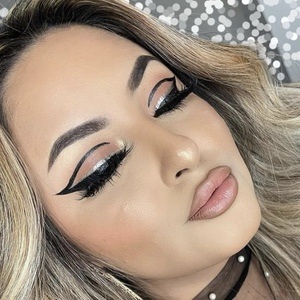 makeupby_analiza, 32 (Makeup Artist)