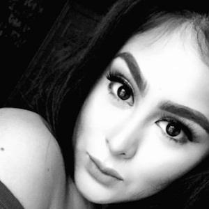 MakeupByPita, 28 (YouTube Star)
