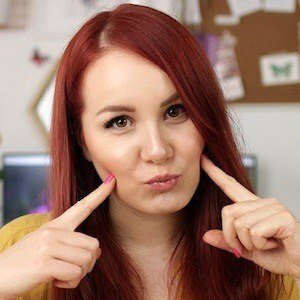 Makoccino, 35 (YouTube Star)