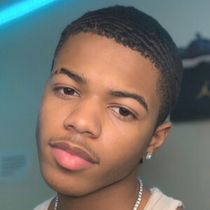 Malachi Carey, 24 (YouTube明星)