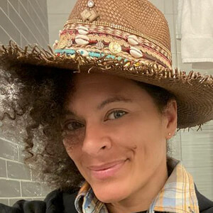 Mali Hunter, 53 (音樂製作人)