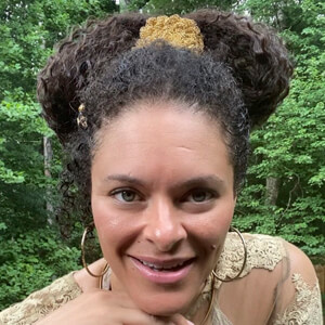 Mali Hunter, 53 (音樂製作人)