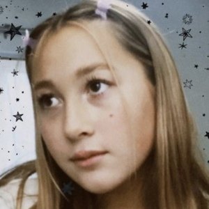 Malia Brauer, 19 (Chef)