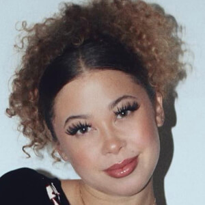 Malia Elaine image 4