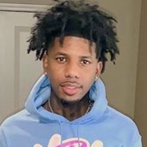 Malic Malic & Lyn, 29 (Star di YouTube)