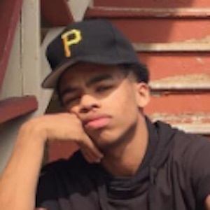 Malik Sosho, 24 (Dancer)