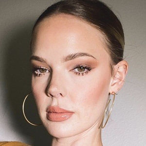 Mallory Cornelison, 37 (YouTube明星)