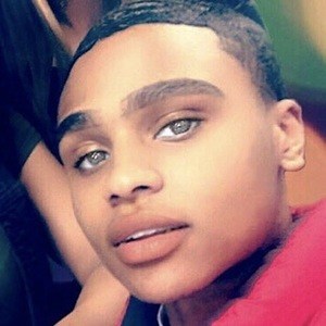 Malyk Santiago, 26 (Model)