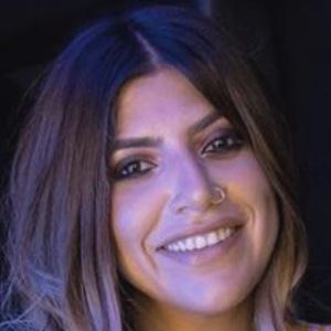 Mandi Awadis, 36 (Instagram Star)