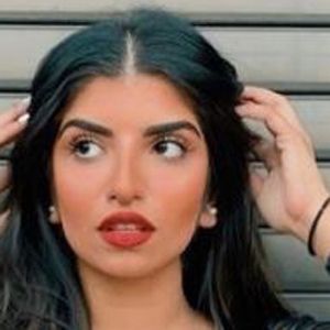 Manihamalikkk, 23 (TikTok Star)