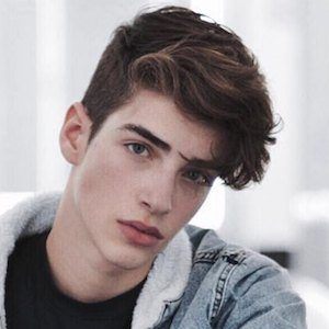 Manu Ríos, 26 (Ngôi sao Instagram)