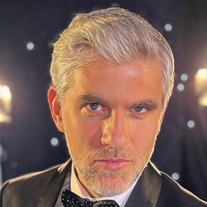 Manuel de Tezanos Pinto, 47 (Journalist)