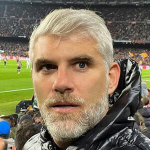 Manuel de Tezanos Pinto, 47 (Journalist)