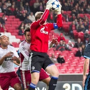 Manuel Neuer, 37 (足球运动员)