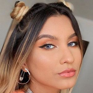 Manuela Giraldo, 27 (YouTube Star)