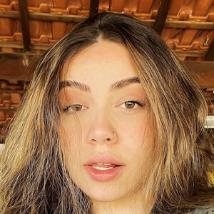 manuela perez, 21 (TikTok Star)