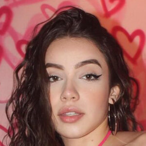 manuela perez image 3