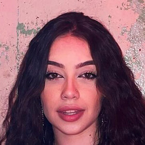 manuela perez, 21 (TikTok Star)