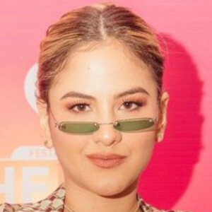 Mar Rendón, 21 (Pop Singer)