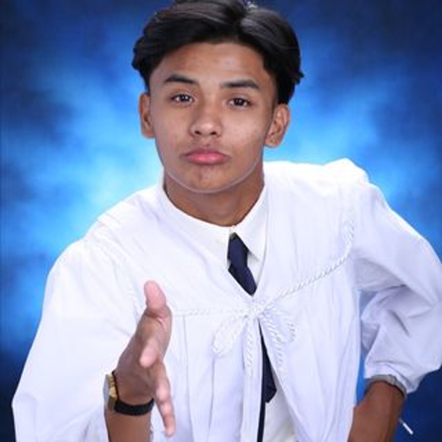 Marc Daniel Bernardo, 22 (Звезда Тиктока)