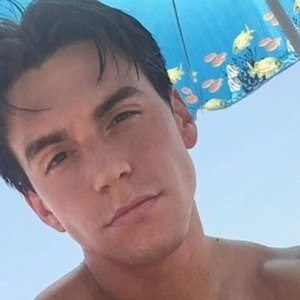 Marco Esparza, 34 (电视演员)