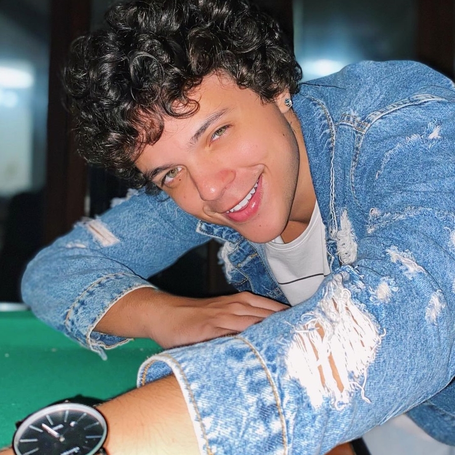 Marcus Bessa, 25 (Actor de Televisión)