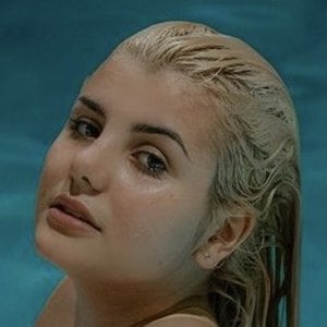 Margarida Antunes, 23 (Instagram Star)