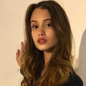 Mari Cardoso, 21 (Pop Singer)