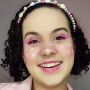 Mari Oliveira, 18 (YouTube Star)