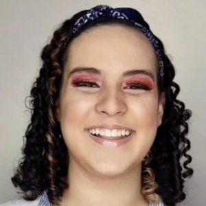 Mari Oliveira, 18 (Star di YouTube)