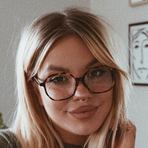 Maria Armstrong image 8