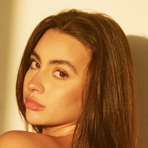 Maria Arzola, 27 (Instagram Star)