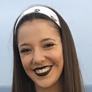 María Figueroa, 25 (流行歌手)