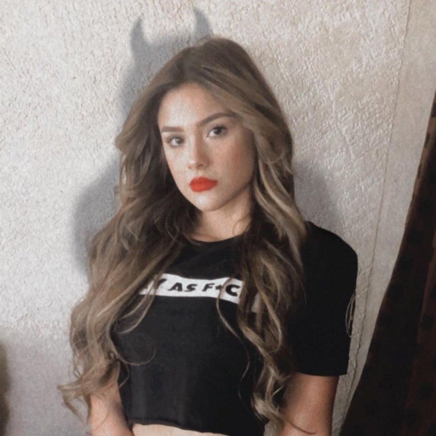 Maria Julissa image 5