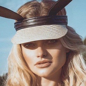 Maria Kachanova, 38 (Pop Singer)