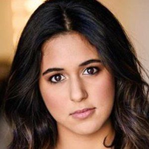 Maria Quezada, 24 (TV-actrice)