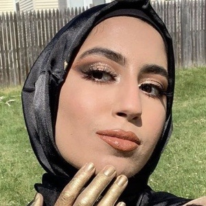 Mariam Merchant, 23 (TikTok Star)