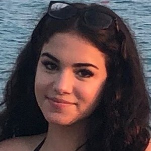 Mariam Shem, 22 (TikTok明星)