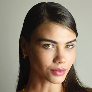 Mariana Mello image 3