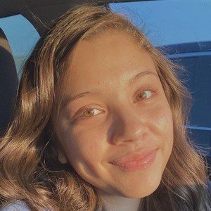 Mariela Gonzalez, 22 (YouTube Star)