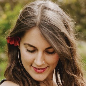 Marina Qutab, 31 (YouTube明星)