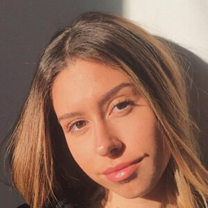 Marina Resende, 23 (TikTok明星)