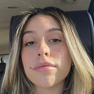 Marina Resende, 23 (TikTok Star)